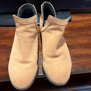 Women’s Sorel boots. Excellent condition